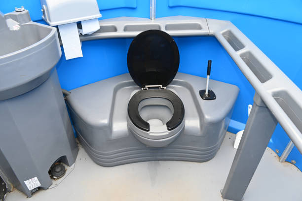 Best Portable toilet rental cost  in Camden, TN